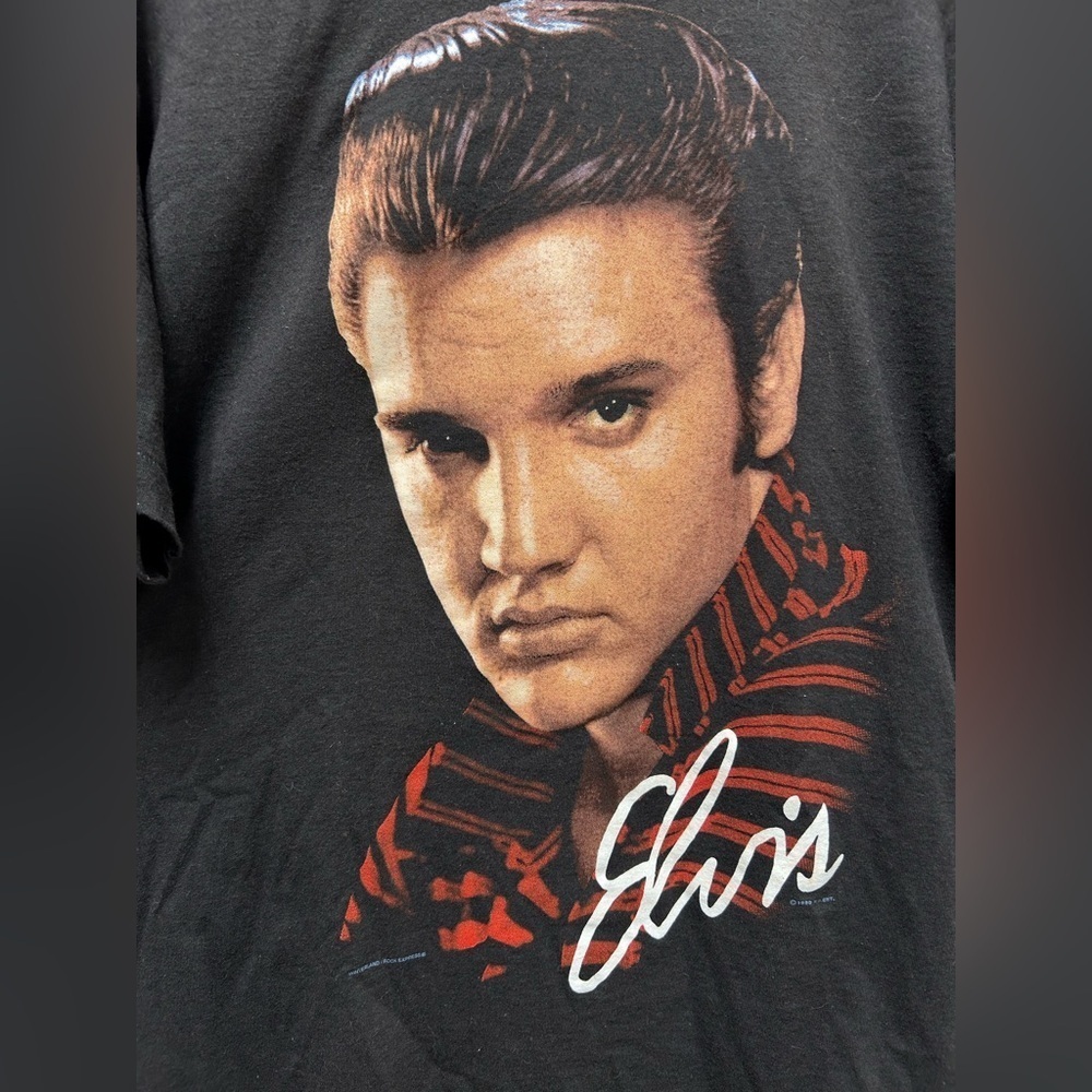 90s Elvis Portrait Graphic Tee - Picture 2 of 7